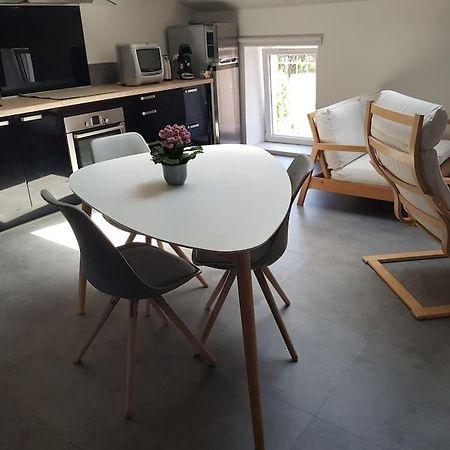 Petite Maison Type Loft En Plein Bourg D'Ambazac Luaran gambar